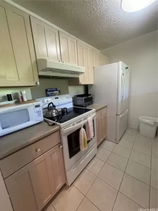 Photo #5: 202516395 Listing 