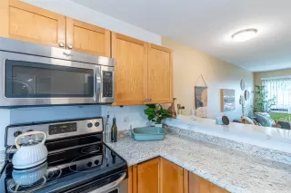 Photo #4: 202516400 Listing 