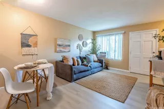 Photo #6: 202516400 Listing 