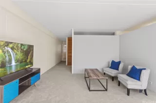 Photo #5: 202516404 Listing 