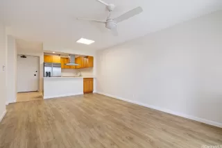 Photo #4: 202516431 Listing 