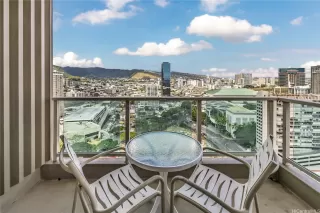 Photo #3: 202516433 Listing 