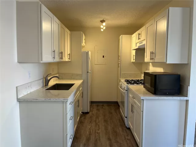 MLS: 202516448 Condo For Sale