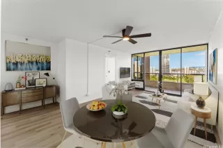 Photo #5: 202516475 Listing