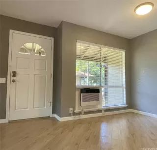 Photo #5: 202516486 Listing 