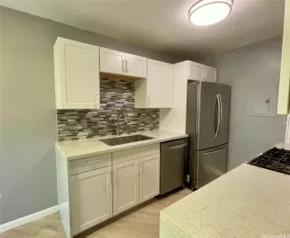 Photo #6: 202516486 Listing 