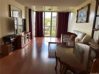 Photo #3: 202516513 Listing 