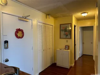 Photo #6: 202516513 Listing 