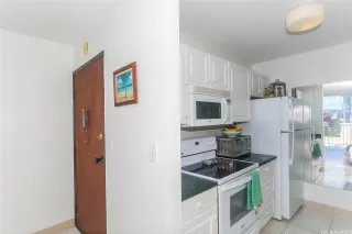 Photo #5: 202516535 Listing 