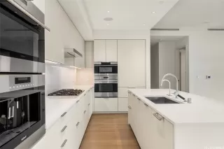 Photo #3: 202516541 Listing