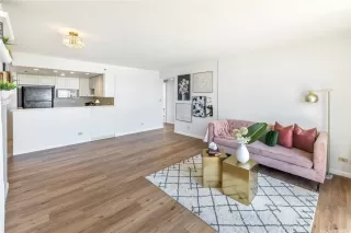 Photo #3: 202516553 Listing