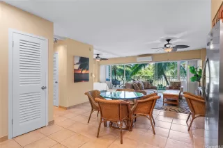 Photo #5: 202516618 Listing 