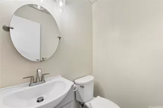 Photo #3: 202516630 Listing 