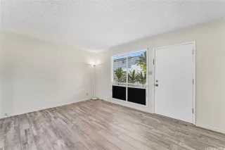 Photo #4: 202516630 Listing 