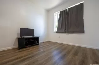 Photo #5: 202516646 Listing 