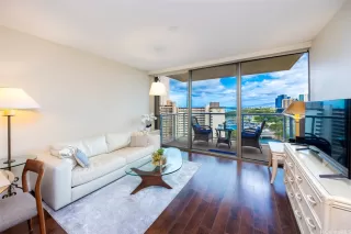 Photo #5: 202516704 Listing 