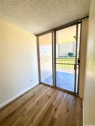 Photo #3: 202516705 Listing 