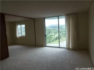 Photo #6: 202516736 Listing 