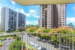 Photo #3: 202516741 Listing