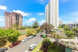 Photo #6: 202516741 Listing