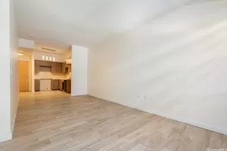 Photo #5: 202516751 Listing