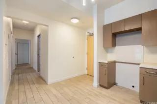 Photo #6: 202516751 Listing