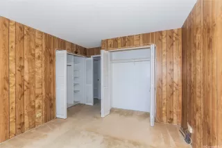 Photo #5: 202516796 Listing