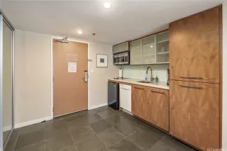 Photo #6: 202516814 Listing 