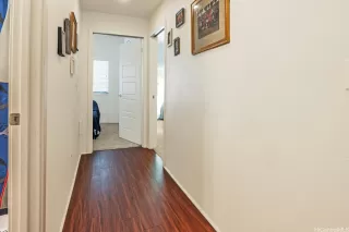 Photo #4: 202516827 Listing