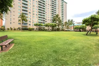 Photo #6: 202516840 Listing 