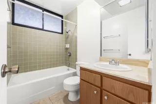 Photo #6: 202516877 Listing 