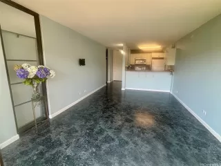 Photo #4: 202516879 Listing 