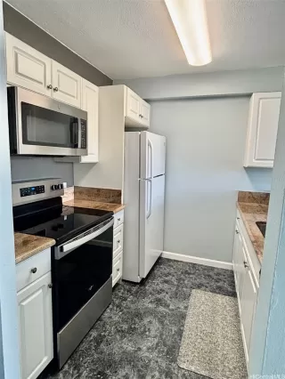 Photo #6: 202516879 Listing 