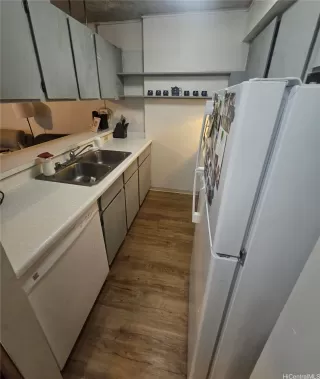 Photo #2: 202516882 Listing 