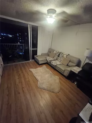 Photo #6: 202516882 Listing 