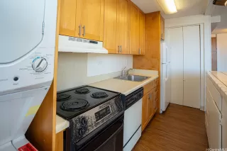 Photo #3: 202516914 Listing