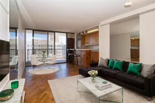 Photo #4: 202516914 Listing