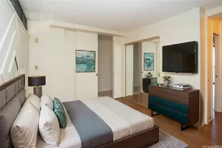 Photo #5: 202516914 Listing