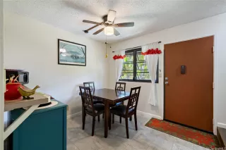 Photo #5: 202516935 Listing