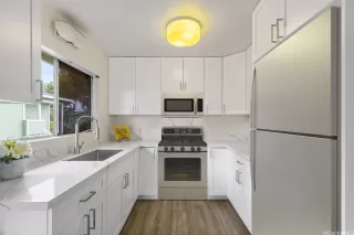 Photo #4: 202516987 Listing 