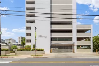 Photo #6: 202517027 Listing 