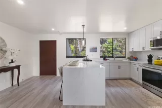 Photo #5: 202517030 Listing 