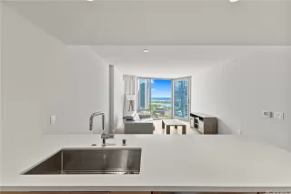 Photo #6: 202517043 Listing 