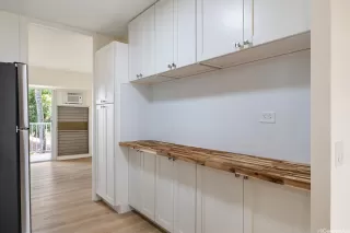 Photo #2: 202517052 Listing 