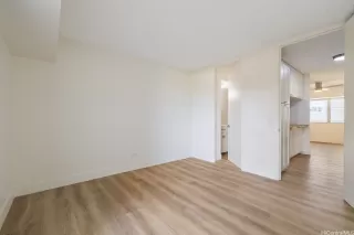 Photo #6: 202517052 Listing 