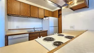 Photo #6: 202517060 Listing 