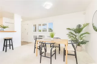 Photo #3: 202517115 Listing 