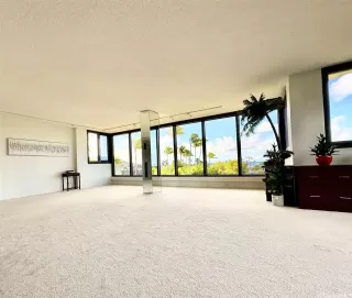 Photo #3: 202517130 Listing 