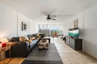 Photo #2: 202517164 Listing