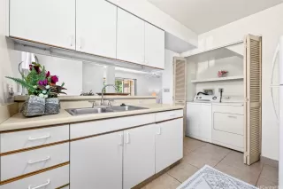 Photo #5: 202517180 Listing 